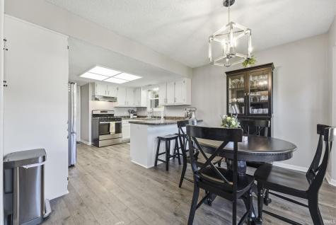2218 Foxboro Drive Fort Wayne IN 46818