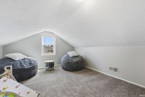 2218 Foxboro Drive Fort Wayne IN 46818