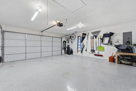 2218 Foxboro Drive Fort Wayne IN 46818