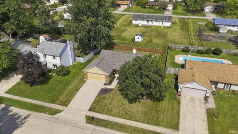 2218 Foxboro Drive Fort Wayne IN 46818