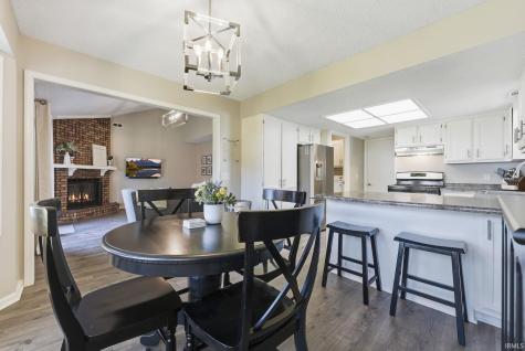 2218 Foxboro Drive Fort Wayne IN 46818