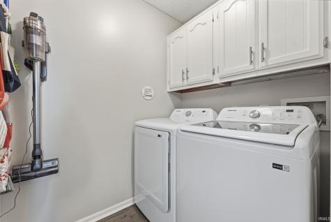 2218 Foxboro Drive Fort Wayne IN 46818