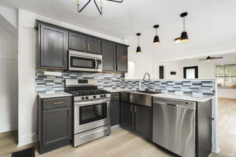 1347 Randolph Street South Bend IN 46613