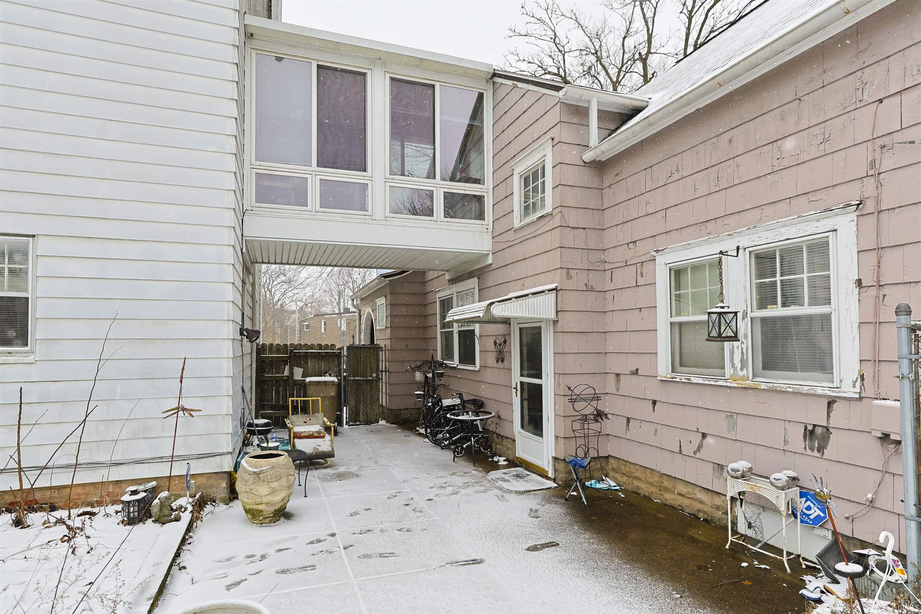 415 Lincoln Way South Bend IN 46601