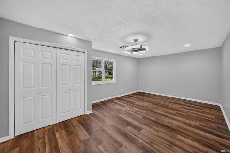 52776 Shellbark Avenue South Bend IN 46628