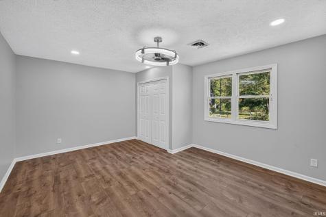 52776 Shellbark Avenue South Bend IN 46628