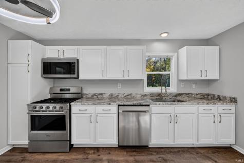 52776 Shellbark Avenue South Bend IN 46628