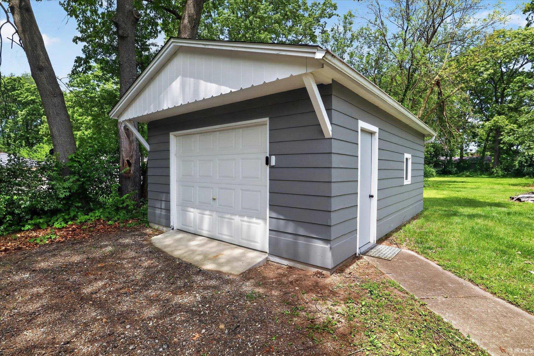 16159 Darden Road Granger IN 46530
