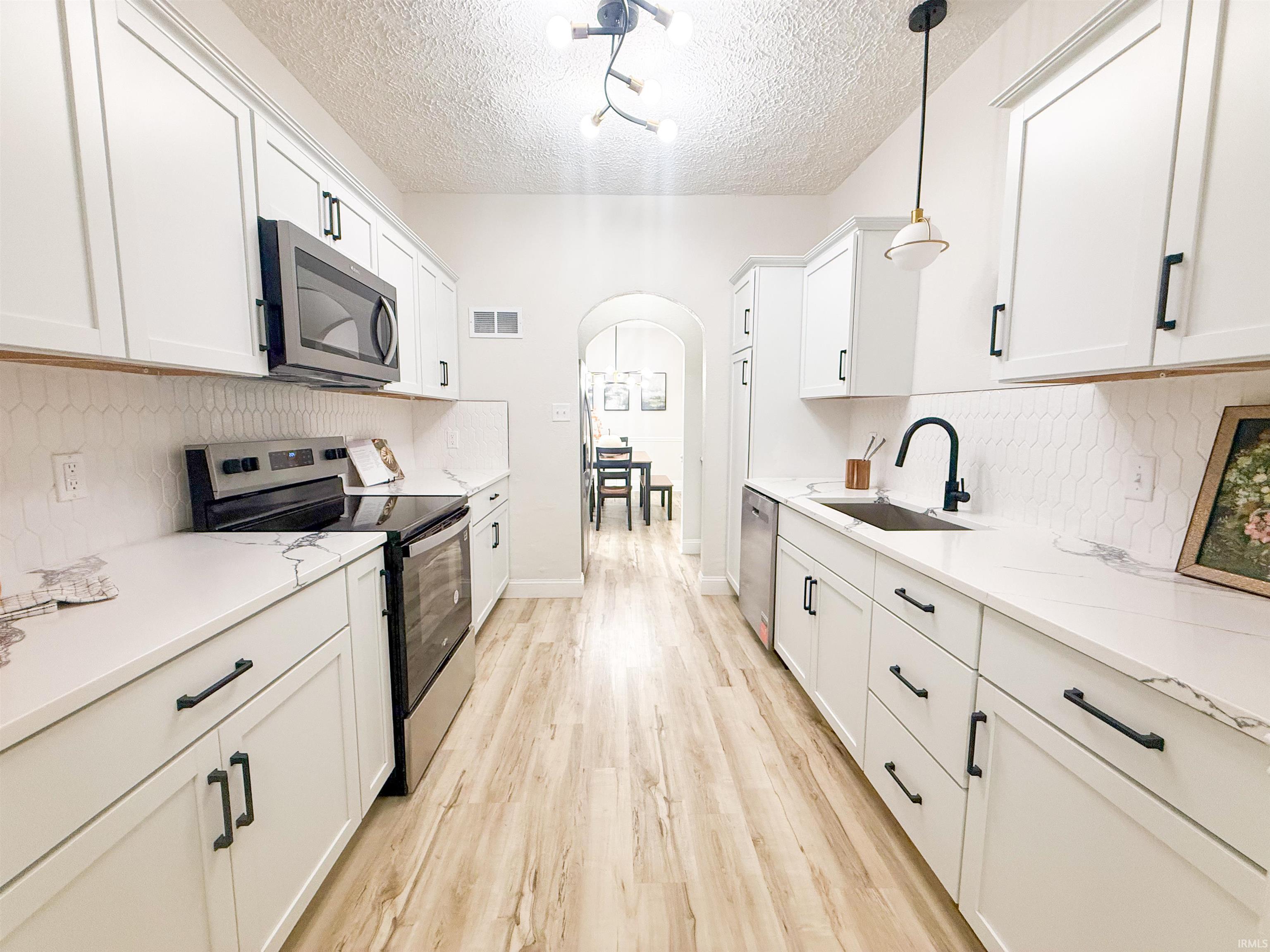 2304 Byerly Court Mishawaka IN 46544