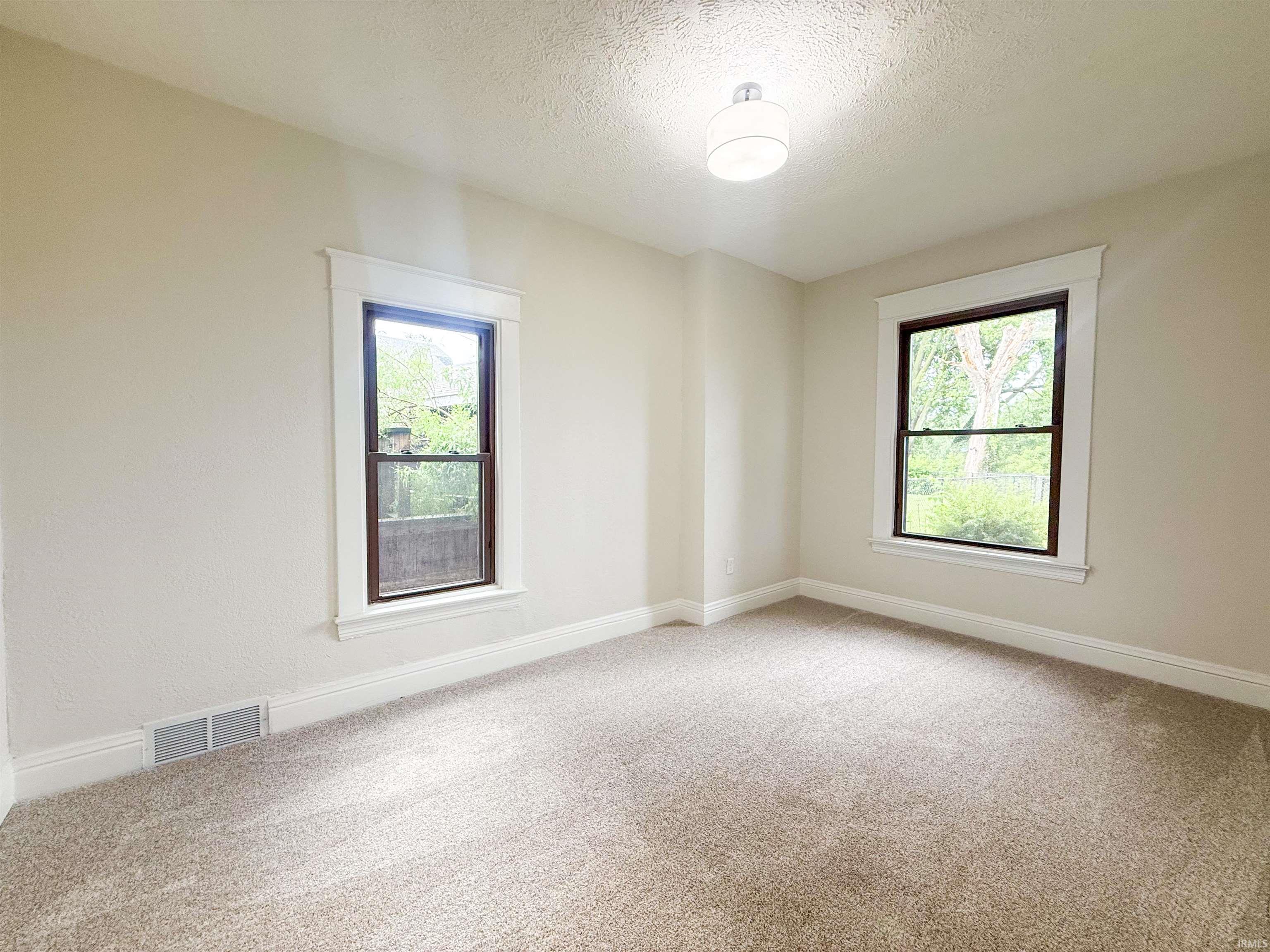 2304 Byerly Court Mishawaka IN 46544