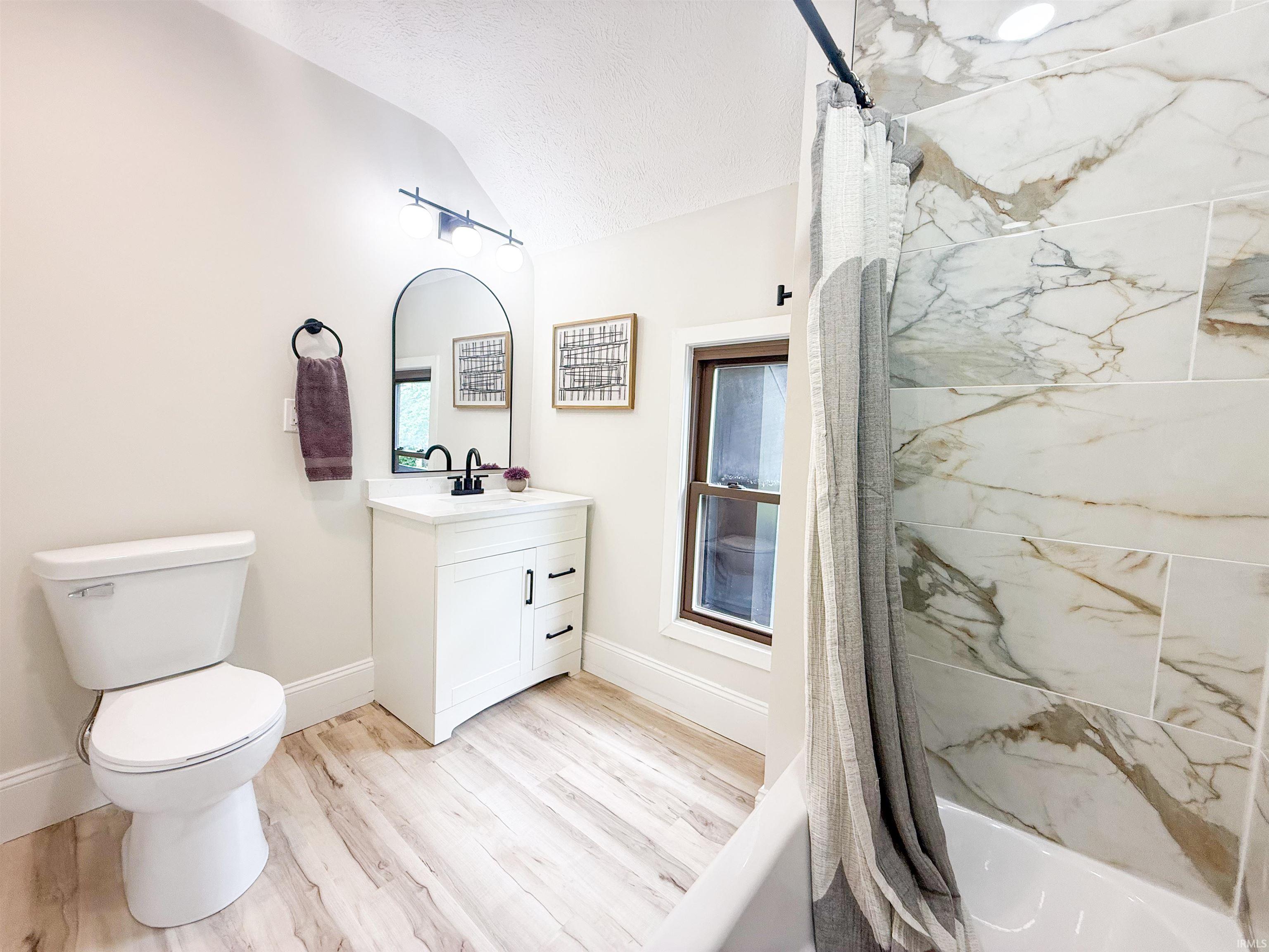 2304 Byerly Court Mishawaka IN 46544