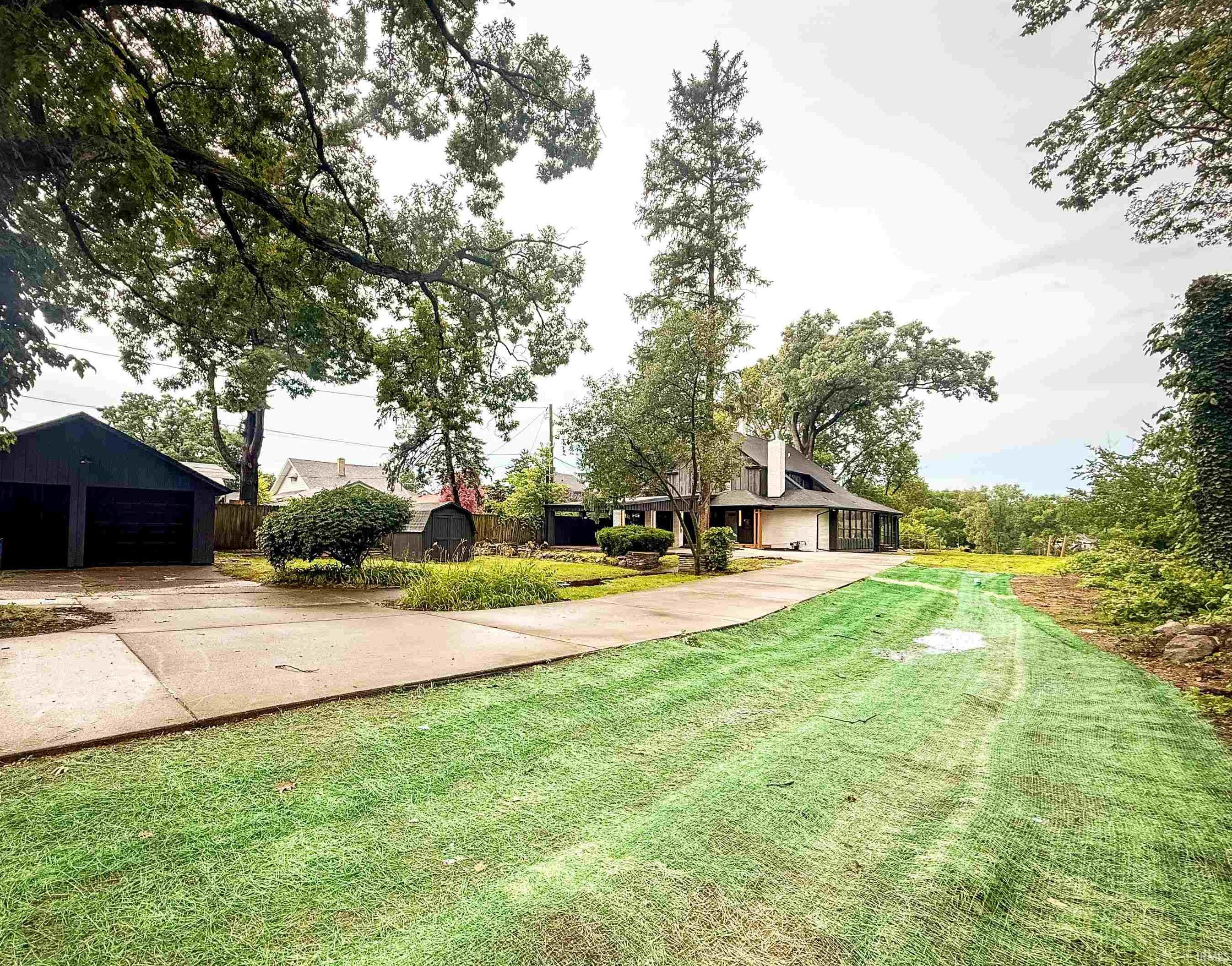 2304 Byerly Court Mishawaka IN 46544