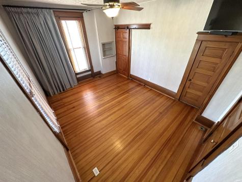 400 S Prairie Street Brookston IN 47923