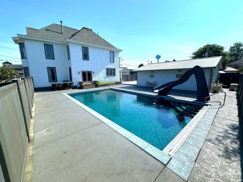 400 S Prairie Street Brookston IN 47923