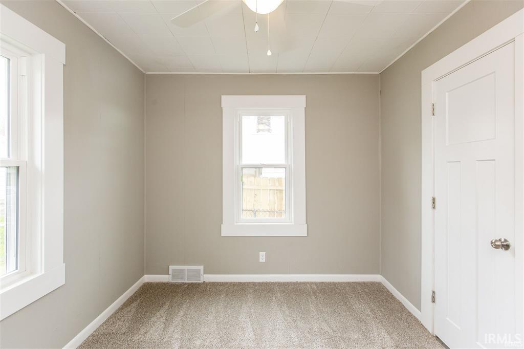 814 E Eckman Street South Bend IN 46614