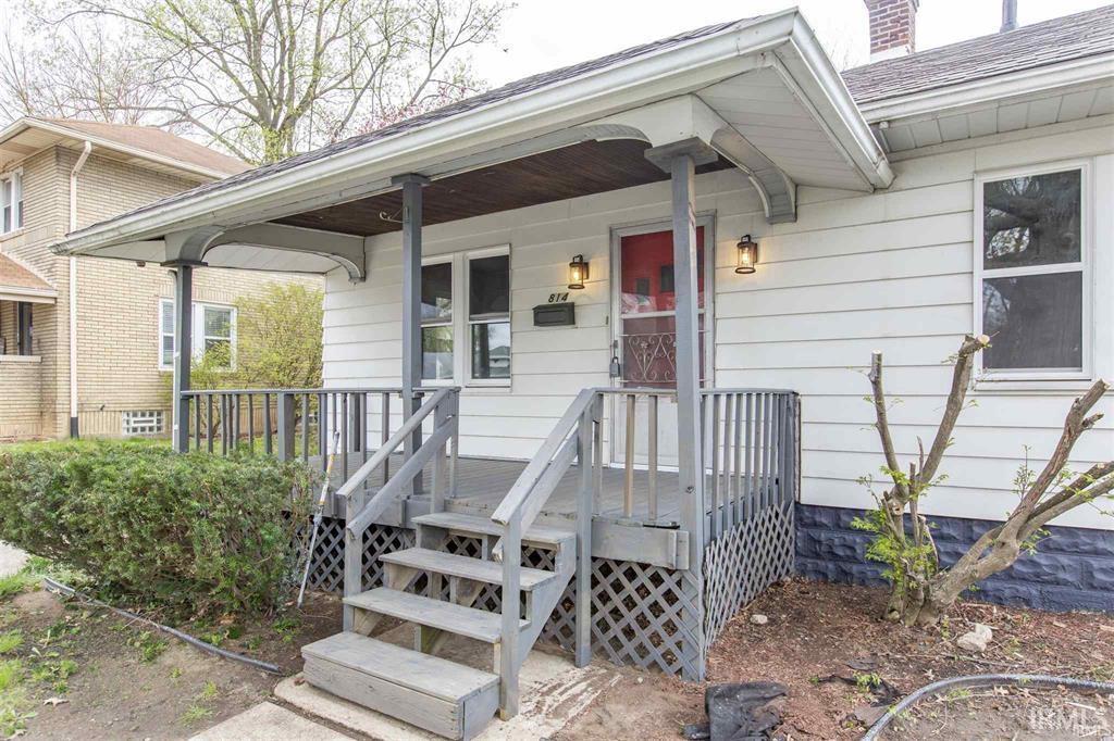 814 E Eckman Street South Bend IN 46614