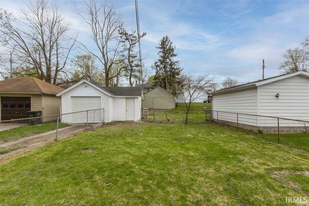 814 E Eckman Street South Bend IN 46614