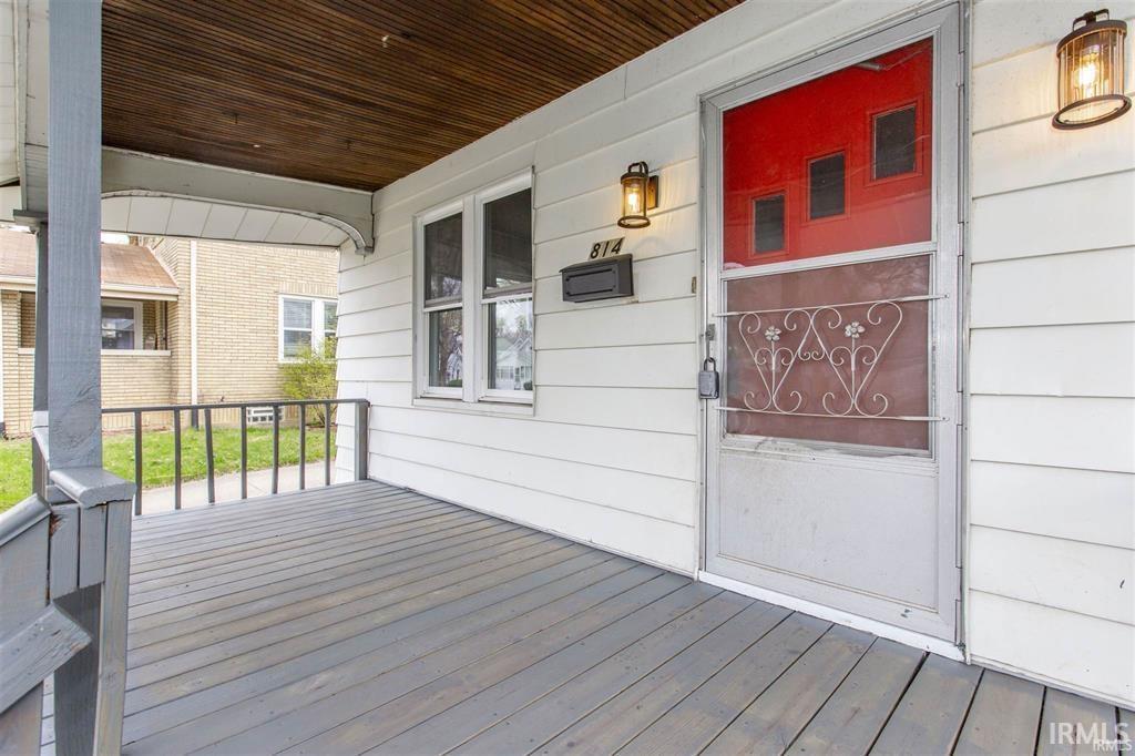 814 E Eckman Street South Bend IN 46614