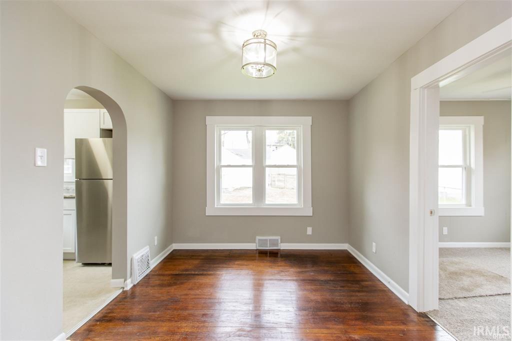 814 E Eckman Street South Bend IN 46614