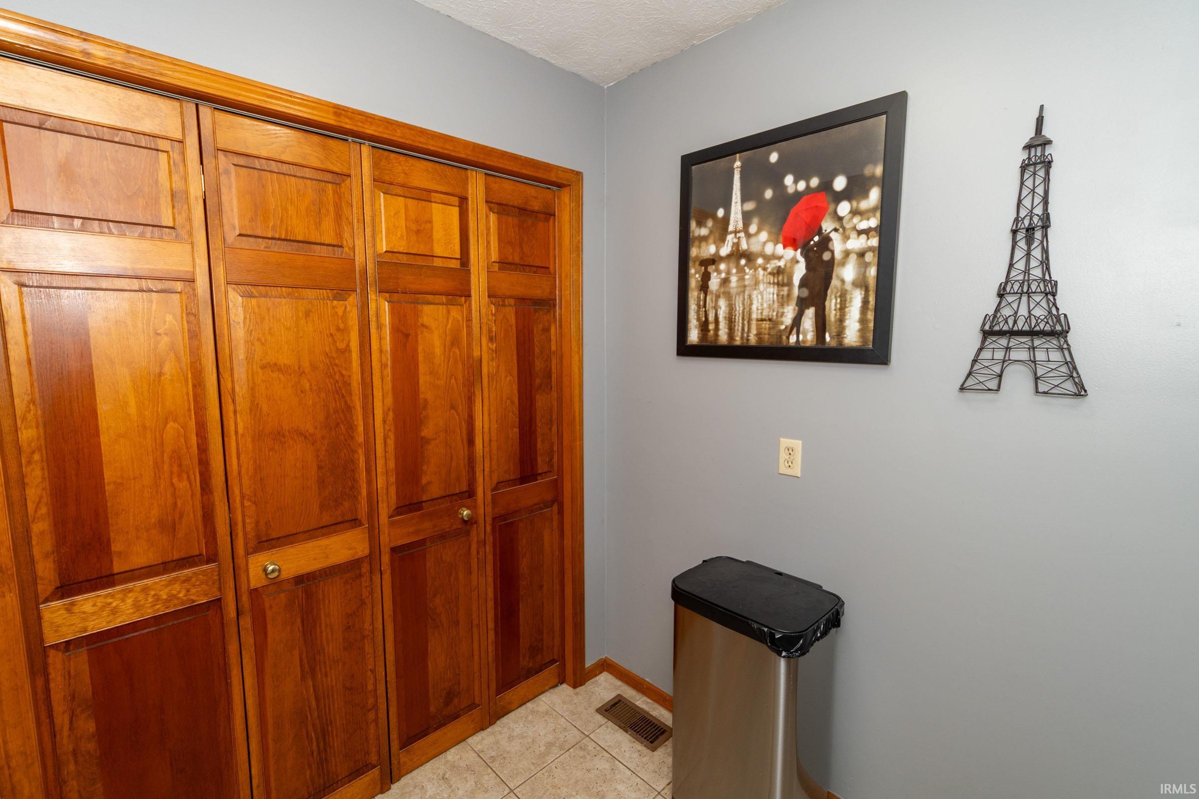 53337 E Cobus Drive Elkhart IN 46514