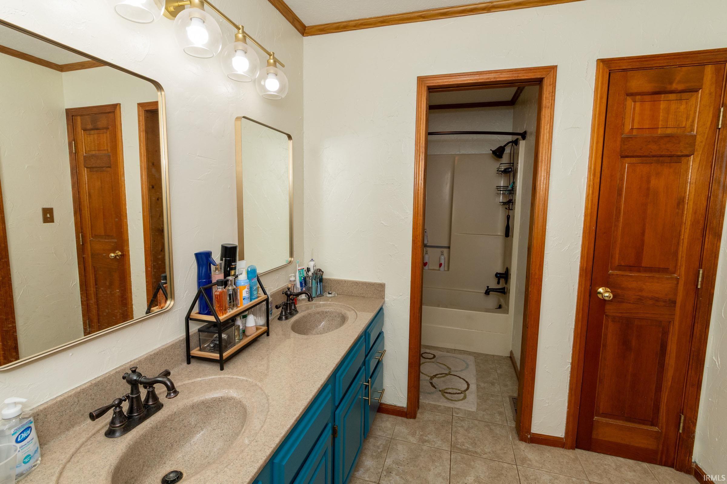 53337 E Cobus Drive Elkhart IN 46514