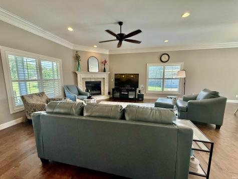 8831 Jenkins Drive Evansville IN 47725