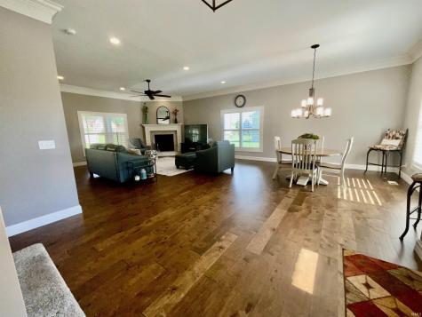 8831 Jenkins Drive Evansville IN 47725