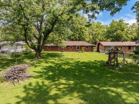 5805 E Carolyn Drive Muncie IN 47303