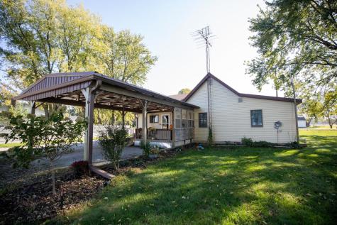 6122 E St Rd 14 Road Rochester IN 46975