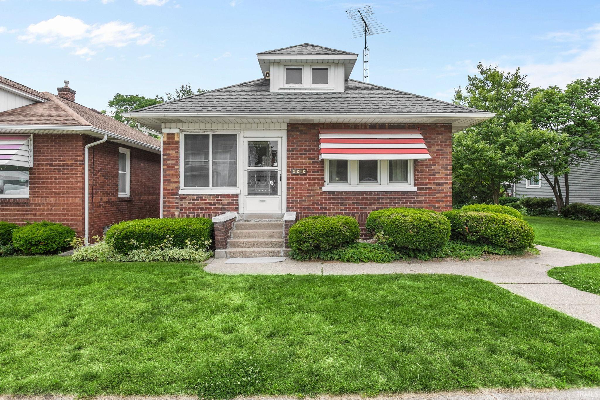 2212 Franklin Street South Bend IN 46613