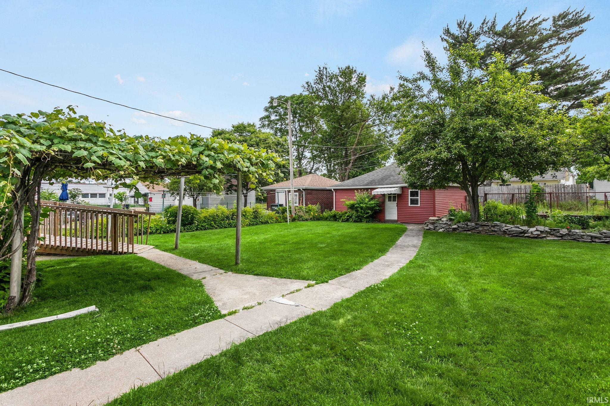 2212 Franklin Street South Bend IN 46613
