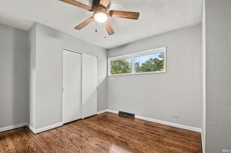 57245 Poppy Road South Bend IN 46619