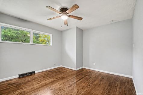 57245 Poppy Road South Bend IN 46619