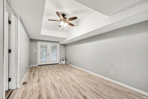57245 Poppy Road South Bend IN 46619