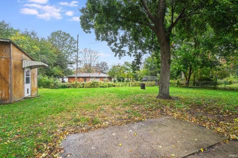 57245 Poppy Road South Bend IN 46619