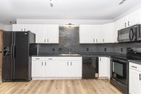 711 Burke Street Columbia City IN 46725