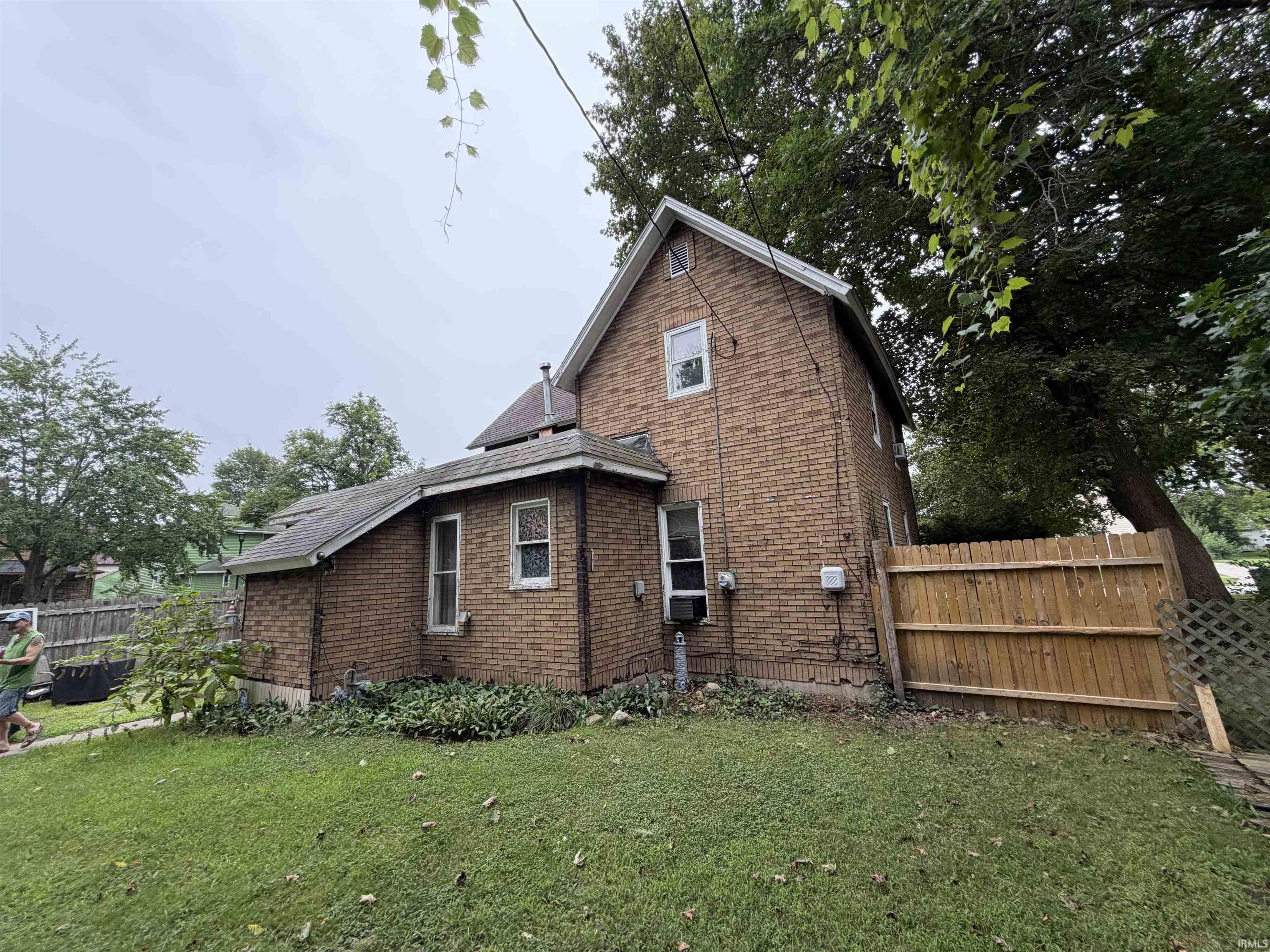 600 W Wolf Avenue Elkhart IN 46516