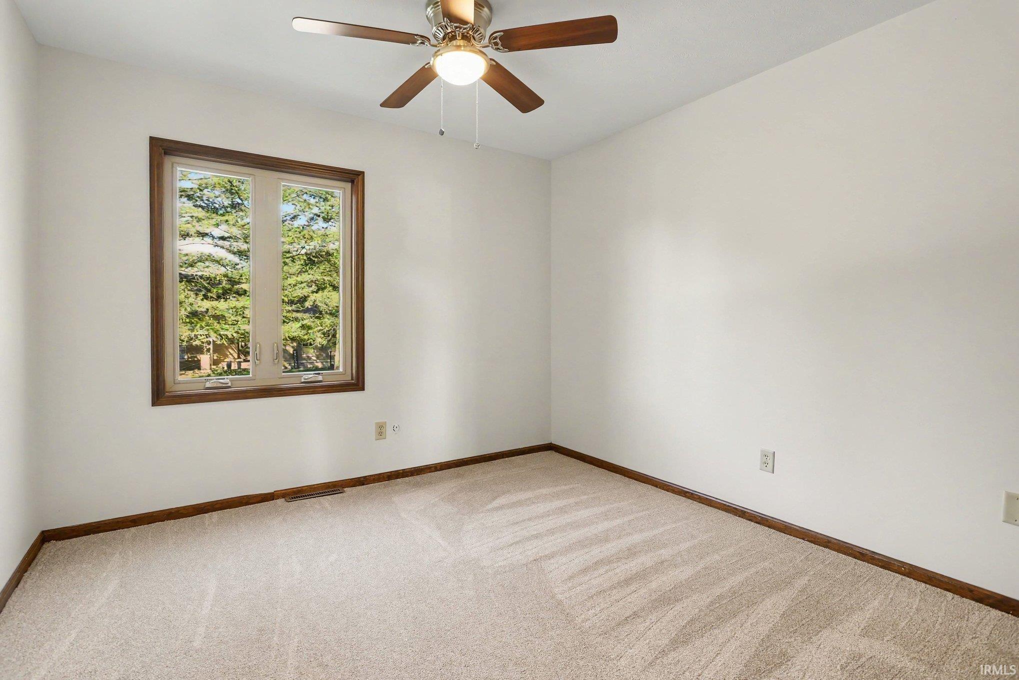50644 Country Knolls Drive Granger IN 46530