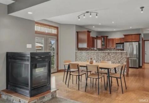 2002 Falcon Ridge Court Fort Wayne IN 46845