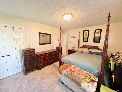 69 E Todd Drive Washington IN 47501