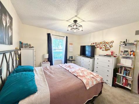 69 E Todd Drive Washington IN 47501
