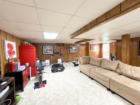 69 E Todd Drive Washington IN 47501