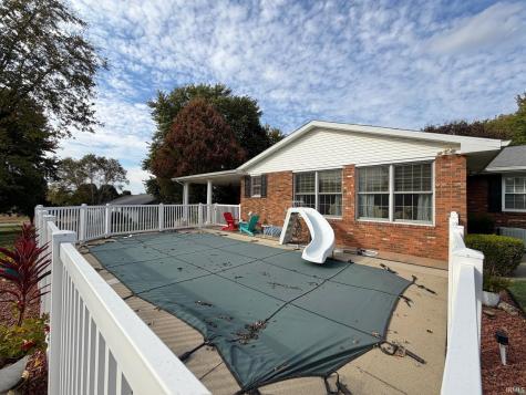 69 E Todd Drive Washington IN 47501