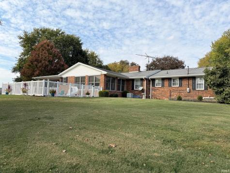 69 E Todd Drive Washington IN 47501