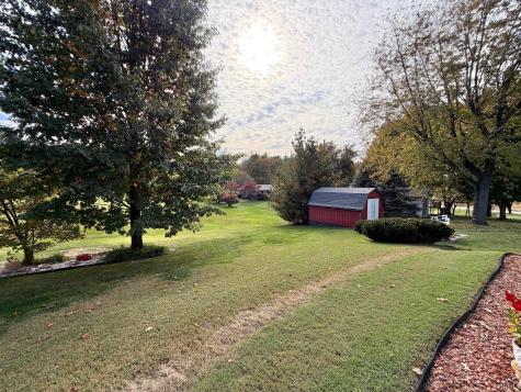 69 E Todd Drive Washington IN 47501