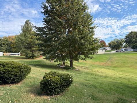 69 E Todd Drive Washington IN 47501