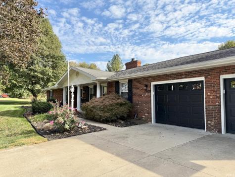 69 E Todd Drive Washington IN 47501