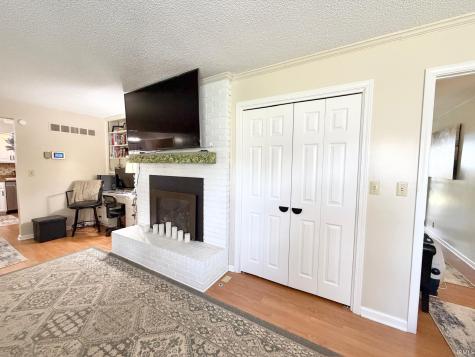 69 E Todd Drive Washington IN 47501