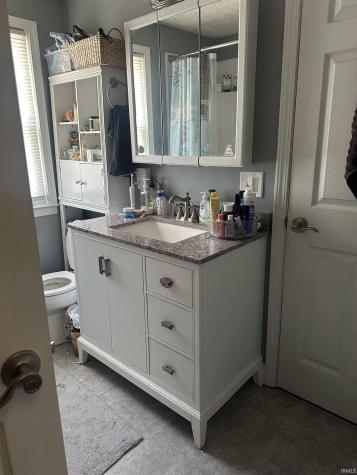 719 Schroeder Lane Evansville IN 47712