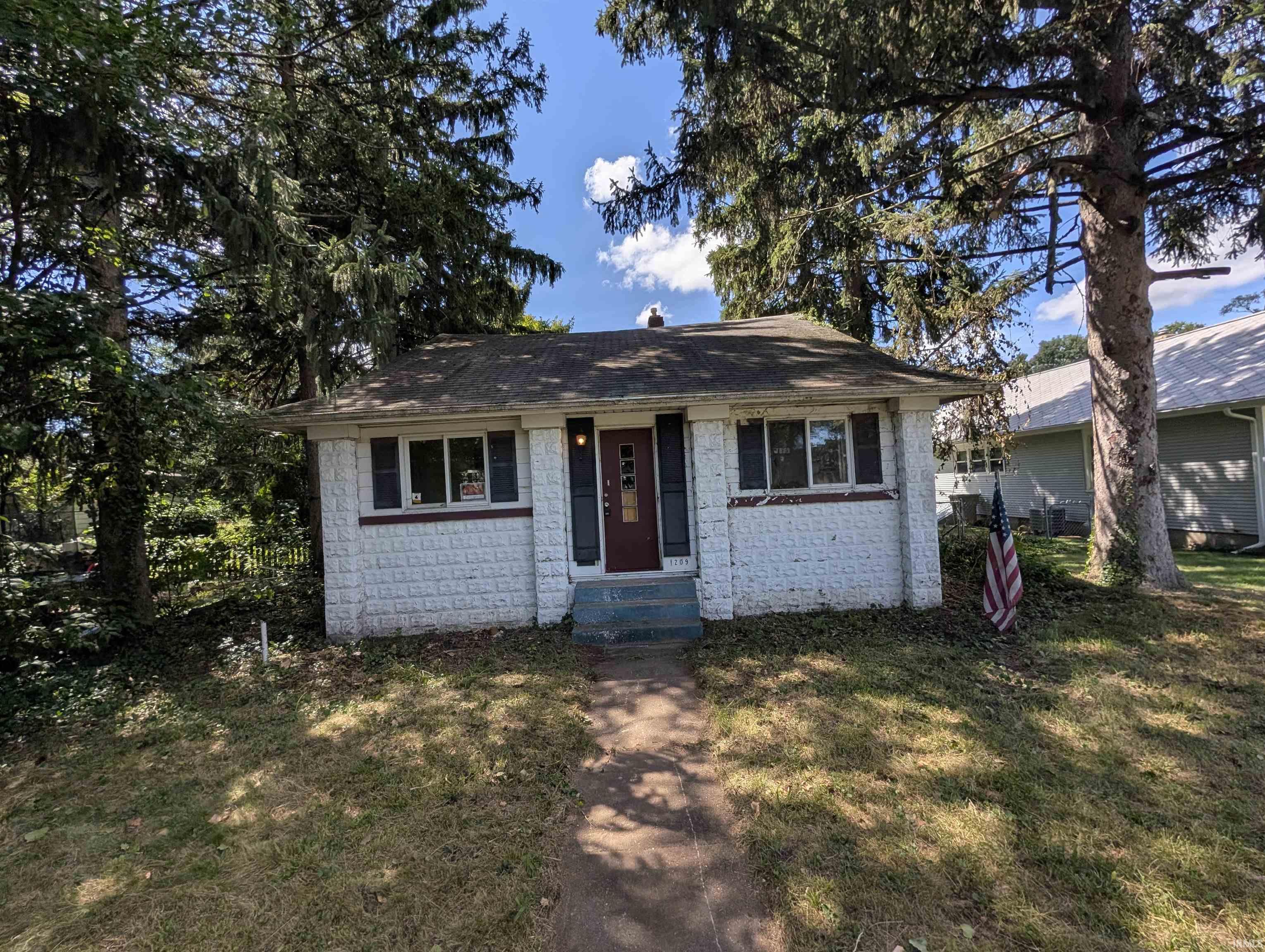 1209 S 26th Street South Bend IN 46615